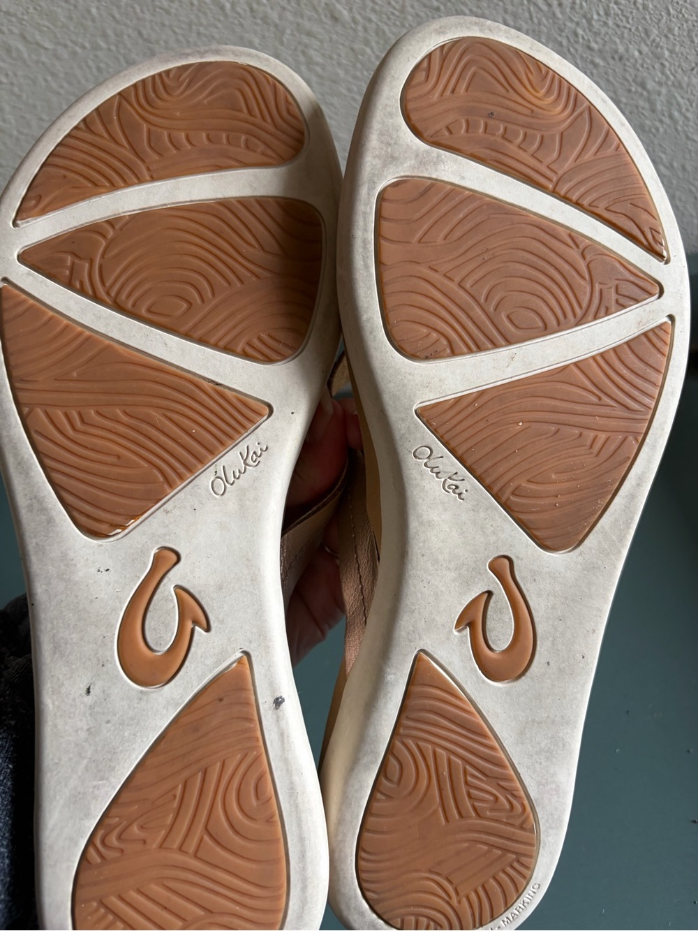 Olukai Rose Gold Honu Flip Flops - Picture 5 of 5